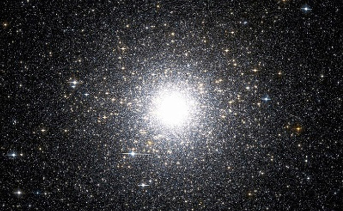 L'amas stellaire globulaire extragalactique NGC 6715