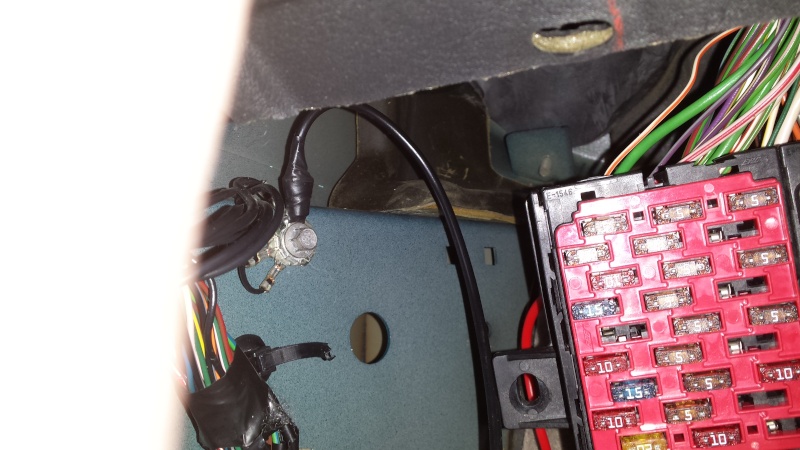 How to wire AUX socket (mini fuse box) Mk2 (Facelift) - The 75 and ZT ...